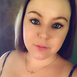 Meet your Posher, Kaitlyn